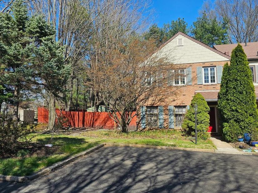 176 Kenton, Langhorne PA 19047