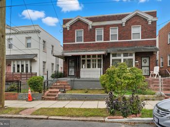 726 Somerset Place NW