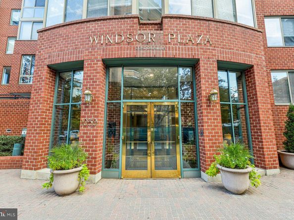 1050 N Taylor Street 1105, Arlington VA 22201