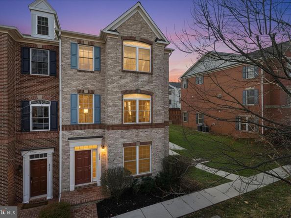 411 Spring Street, Herndon VA 20170