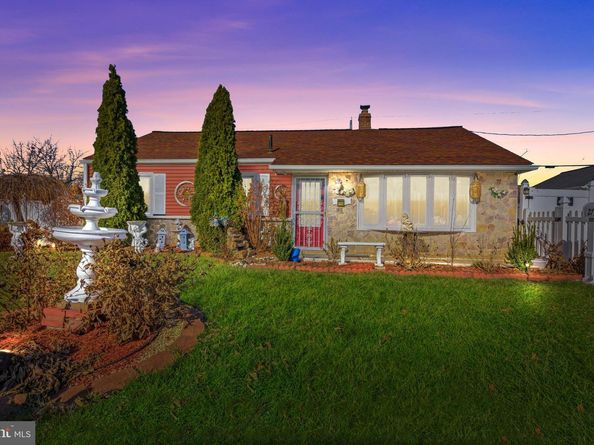 2752 Windsor Drive, Bensalem PA 19020