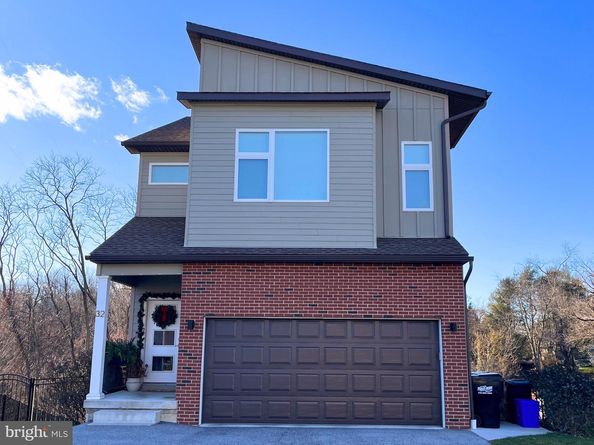 7354 Ridge Avenue 32, Philadelphia PA 19128