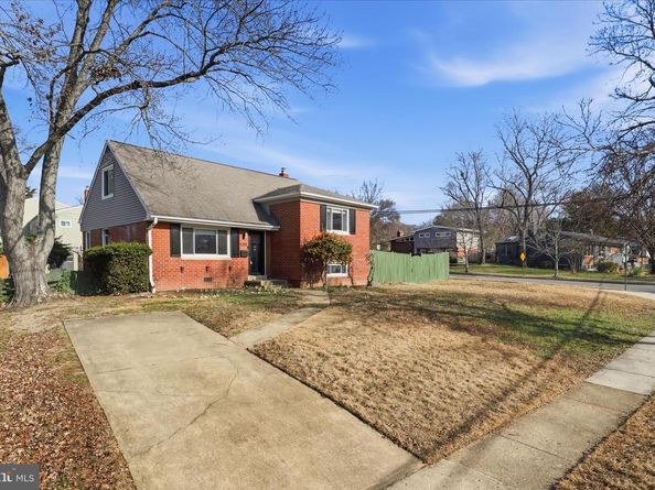 5201 Richenbacher Avenue, Alexandria VA 22304