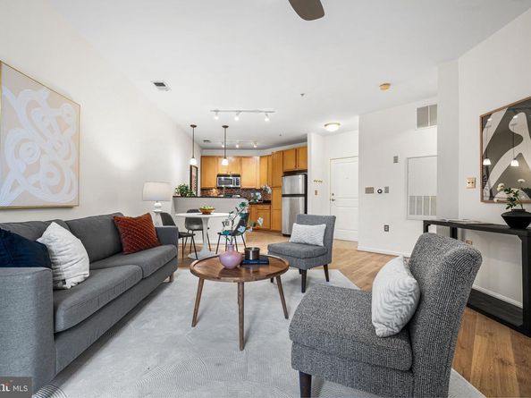 2665 Prosperity Avenue 231, Fairfax VA 22031