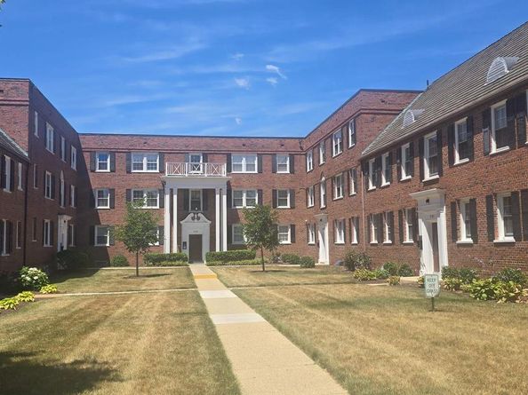 2107 Fort Davis Street SE 202, Washington DC 20020