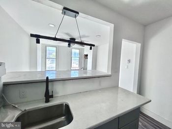 3217 N Carlisle Street