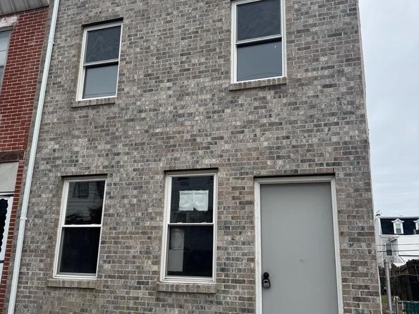 2713 Pratt Street, Philadelphia PA 19137