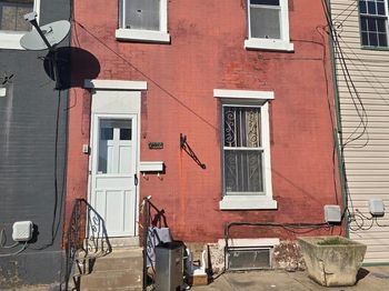 2337 W Sergeant Street