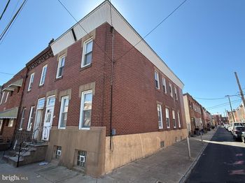 2714 E Indiana Avenue