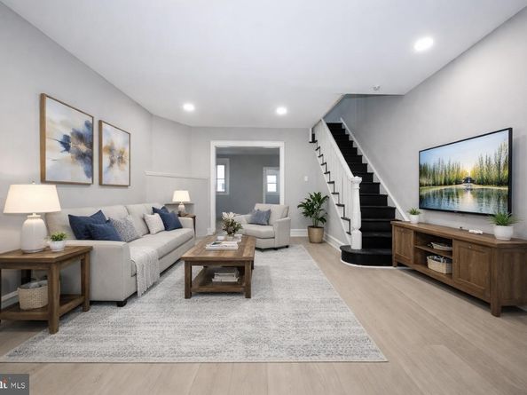 91 Lamport Road, Upper Darby PA 19082