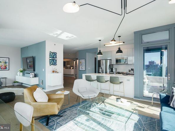 2101 Market Street 1506, Philadelphia PA 19103