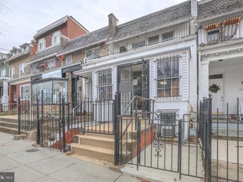 222 Upshur Street NW