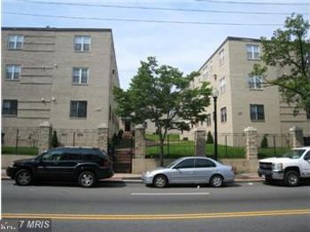 948 Eastern Avenue NE