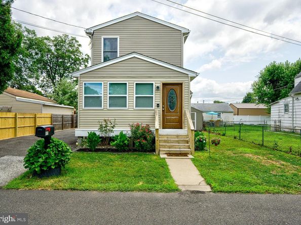815 Stella Avenue, Croydon PA 19021