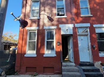 813 W Birch Street
