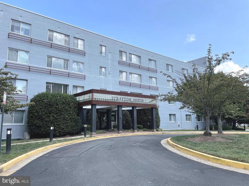 3601 5TH Street S 210, Arlington VA 22204