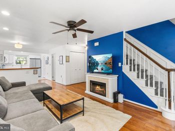 908 Greenwich Street