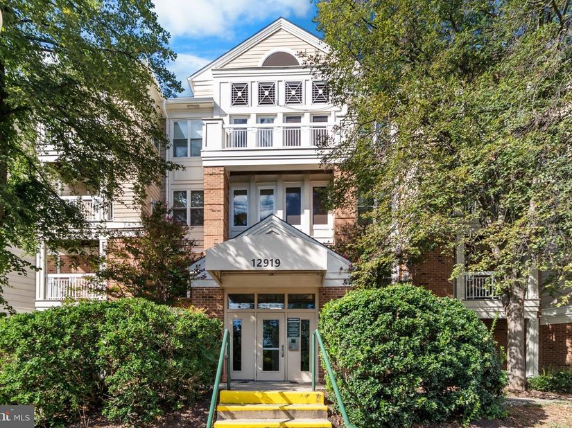 12919 Alton Square 202, Herndon VA 20170