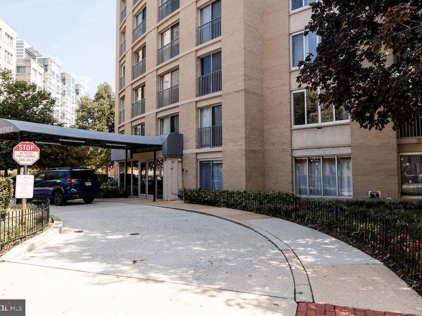 1239 Vermont NW 204, Washington DC 20005