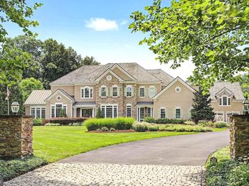 111 Meadow View Drive