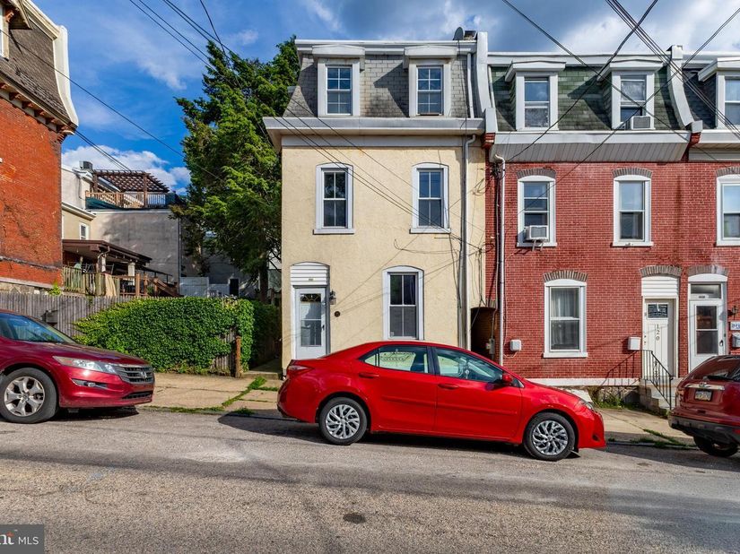 122 W Salaignac Street, Philadelphia PA 19127