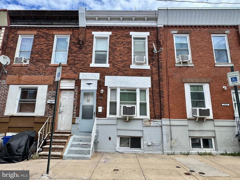 2523 S Franklin Street, Philadelphia PA 19148