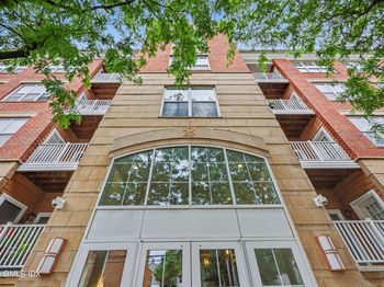25 Adams Avenue