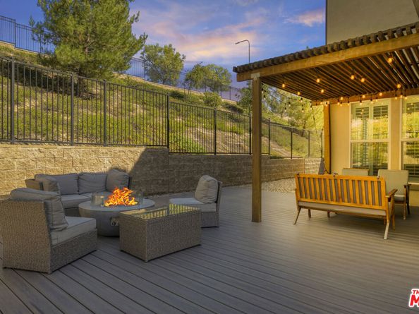 20629 W Chestnut Circle, Porter Ranch CA 91326