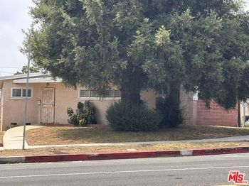 10401 S Van Ness Avenue