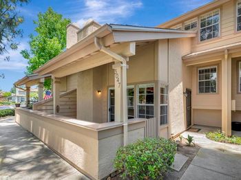 3047 Old Bridgeport Way