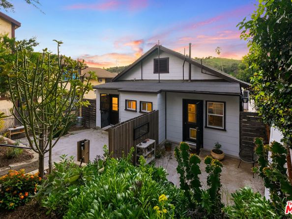 534 Casanova Street, Los Angeles CA 90012