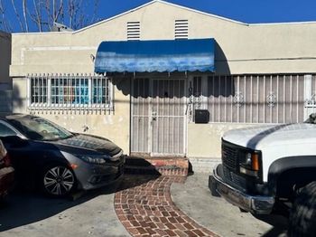 10831 Magnolia Boulevard