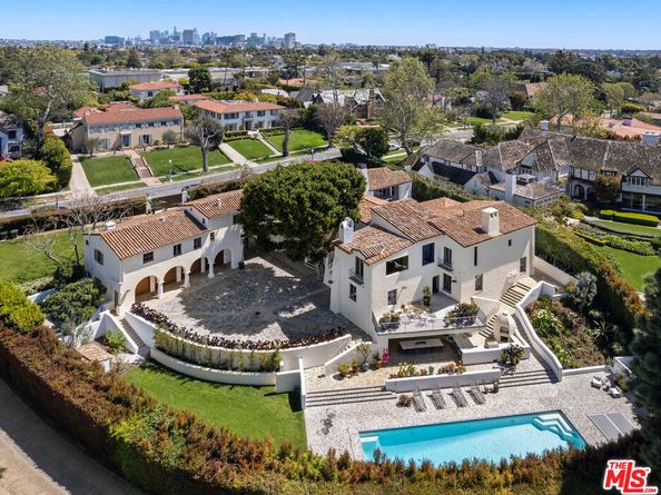 211 S Muirfield Road, Los Angeles CA 90004