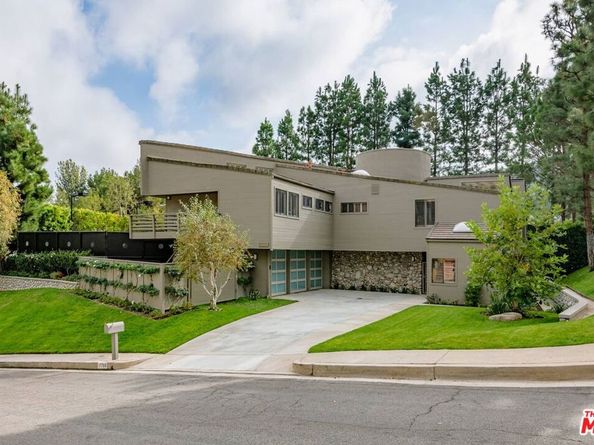 17765 Camino De Yatasto, Pacific Palisades CA 90272
