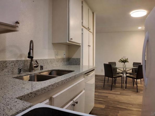 6330 Genesee Ave 213, San Diego CA 92122