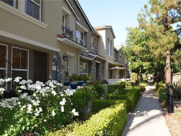 15723 Parkhouse Drive 40, Fontana CA 92336