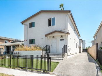 844 W 78th Street