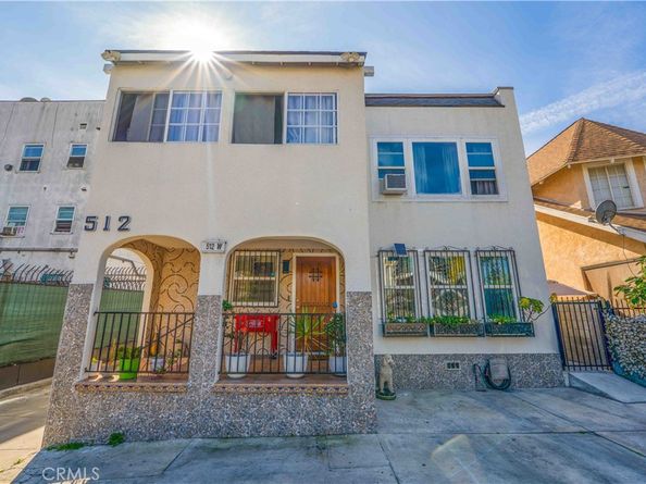 512 W 41st Place, Los Angeles CA 90037