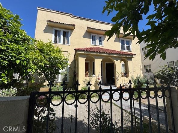 1438 S Bronson Avenue, Los Angeles CA 90019