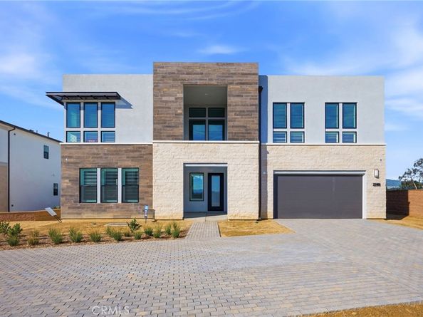 22801 Seaqua Circle, Chatsworth CA 91311