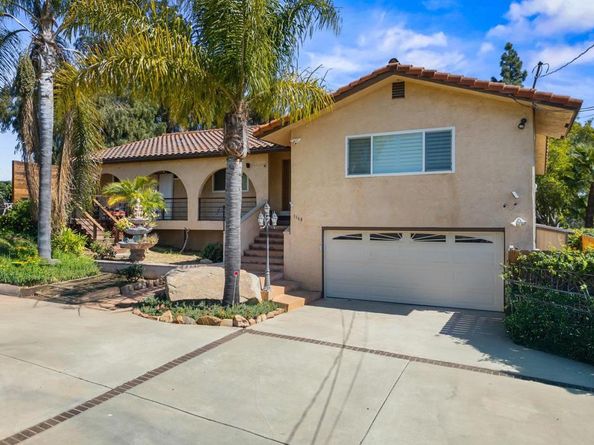 1168 Avocado Ave, Escondido CA 92026