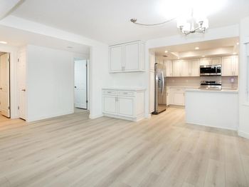 2156 S Coast Highway