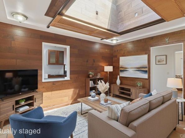 962 Hanover Street, San Diego CA 92114