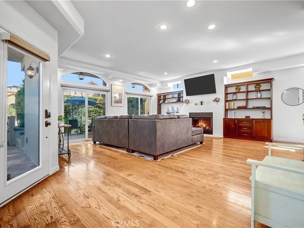 179 Pomona, Long Beach CA 90803