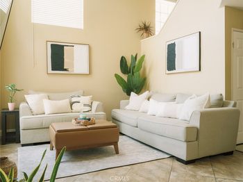 1093 S Sundance