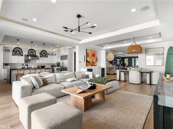 515 Tustin Ave