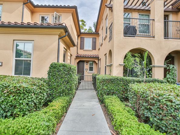 24 Coralwood, Irvine CA 92618