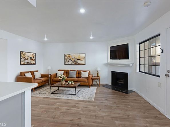 15946 Vanowen Street 103, Van Nuys CA 91406