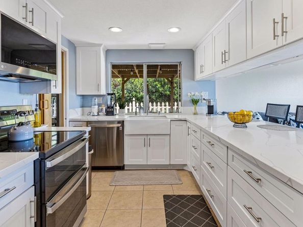 10065 Canyonview, Spring Valley CA 91977