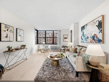 2 Constitution Ct